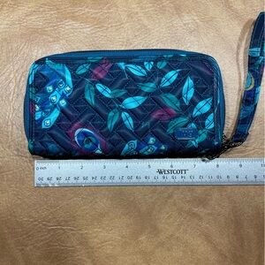 Lugz wallet wristlet.